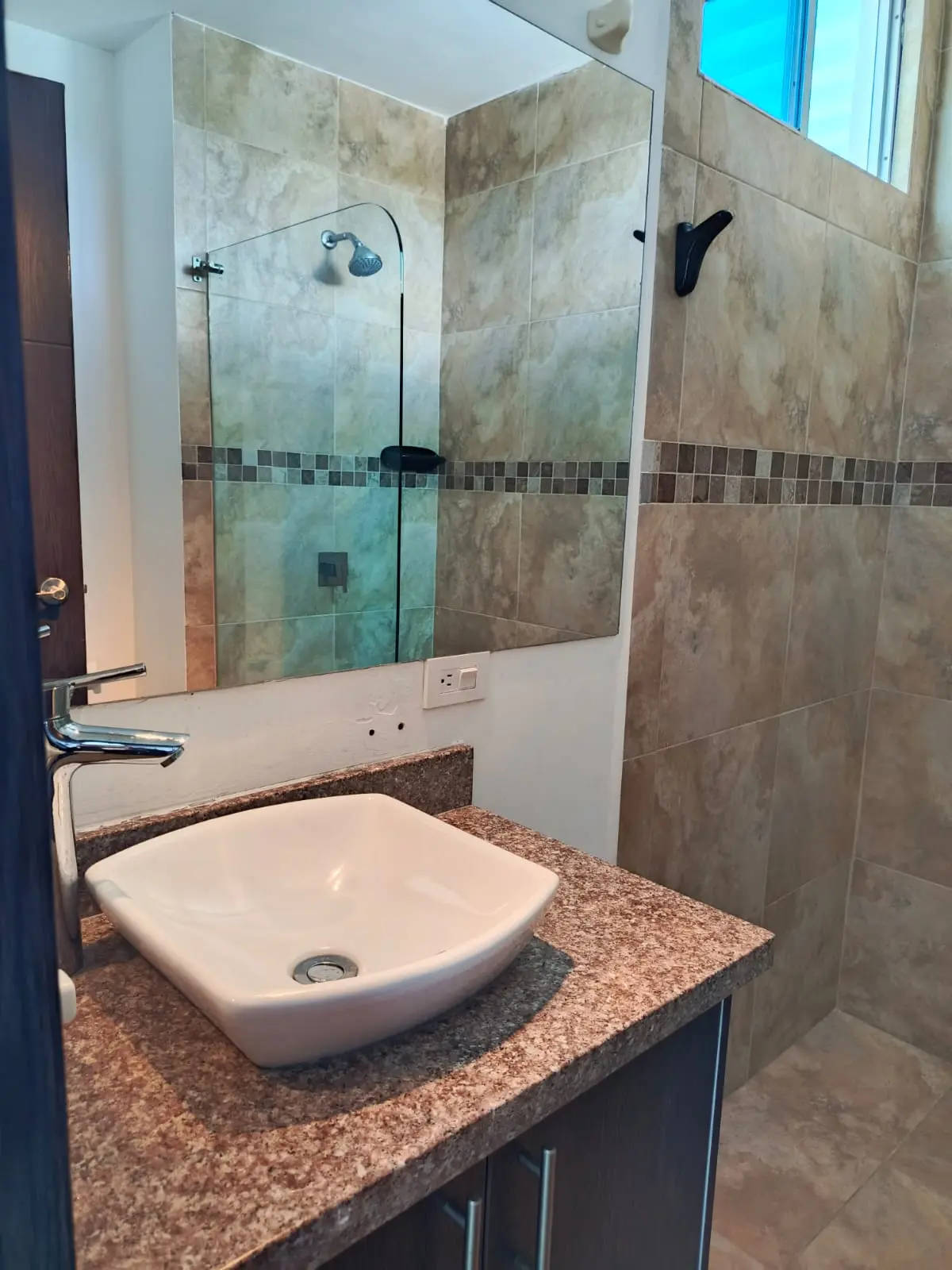Baño con ducha