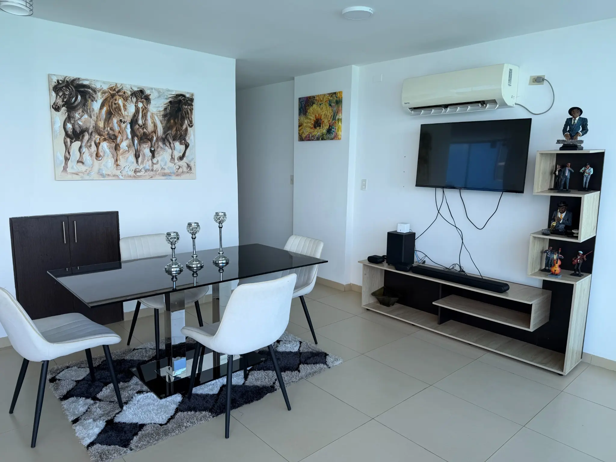 Comedor y entretenimiento
